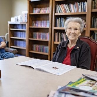Edit-35014 library books smile
